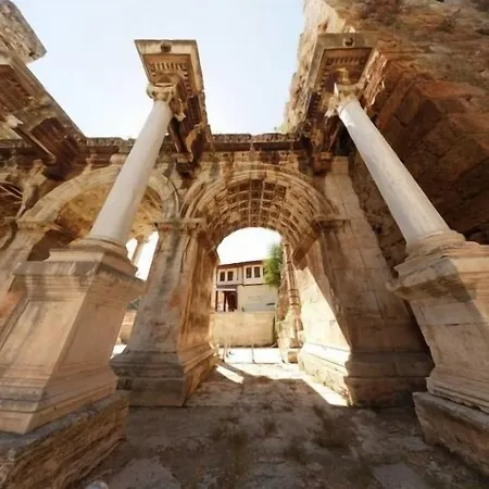 2 Bedrooms, 1 Bedrooms, Hotel, - Center, Old Town, 5*
